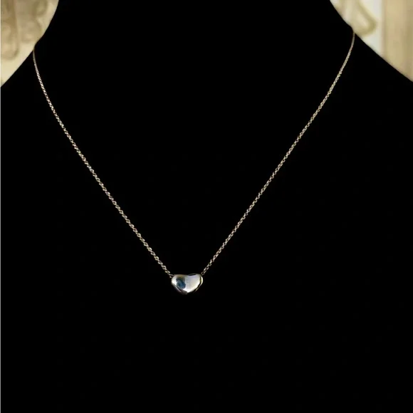 Tiffany - Elsa Peretti Bean Silver Necklace - Picture 2 of 4